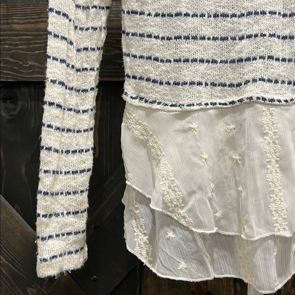 Lily White Bohemian Lace Top S Striped White Blue Embroidered Frilly Festival - Picture 10 of 13